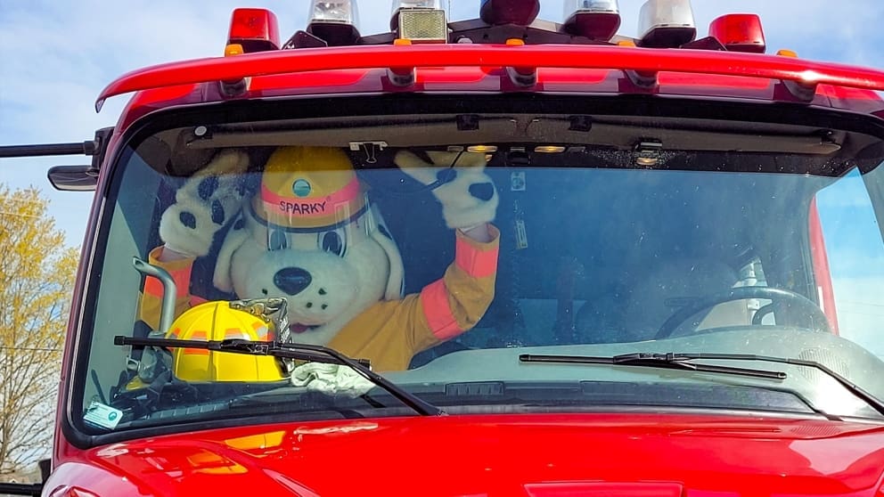 The Blue Mountains Fire Department Holiday Fire Safety and Beaver Valley Outreach Hamper Drive